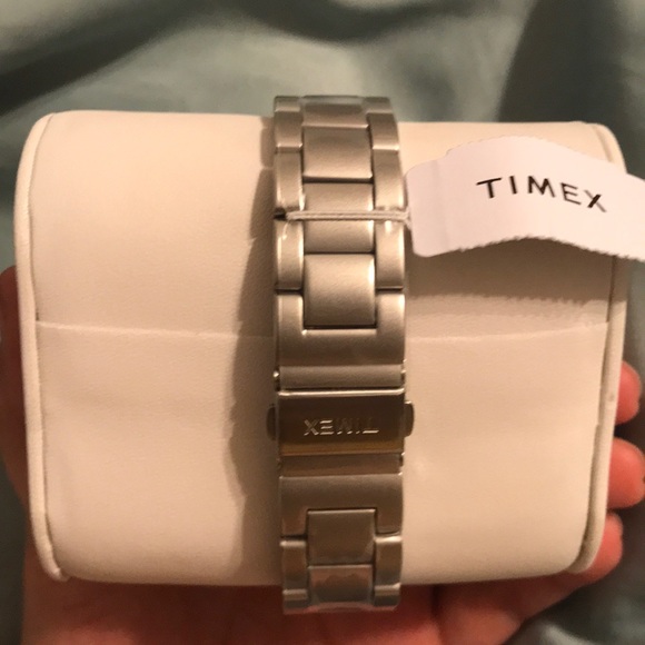 Timex Silver Women’s watch - Picture 4 of 5
